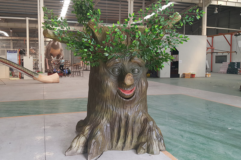 说话树制作现场，仿真植物仿真树