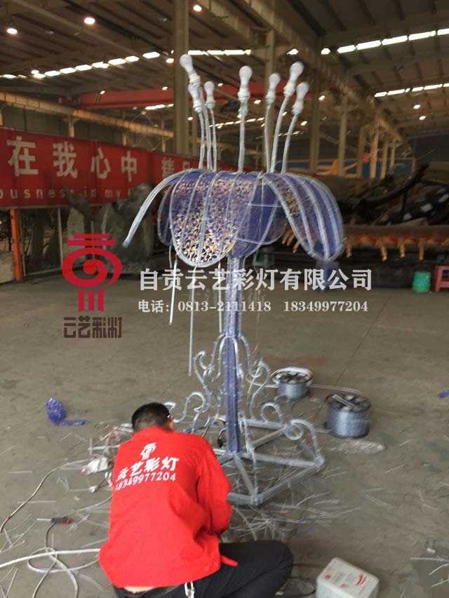 彩灯光雕树制作2